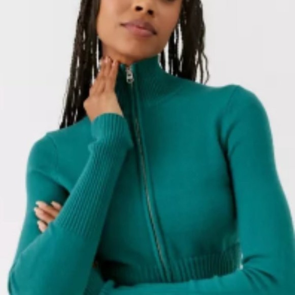 Urban Outfitters -  Green Everleigh Two-Way Zip-Up Cardigan, Size XS